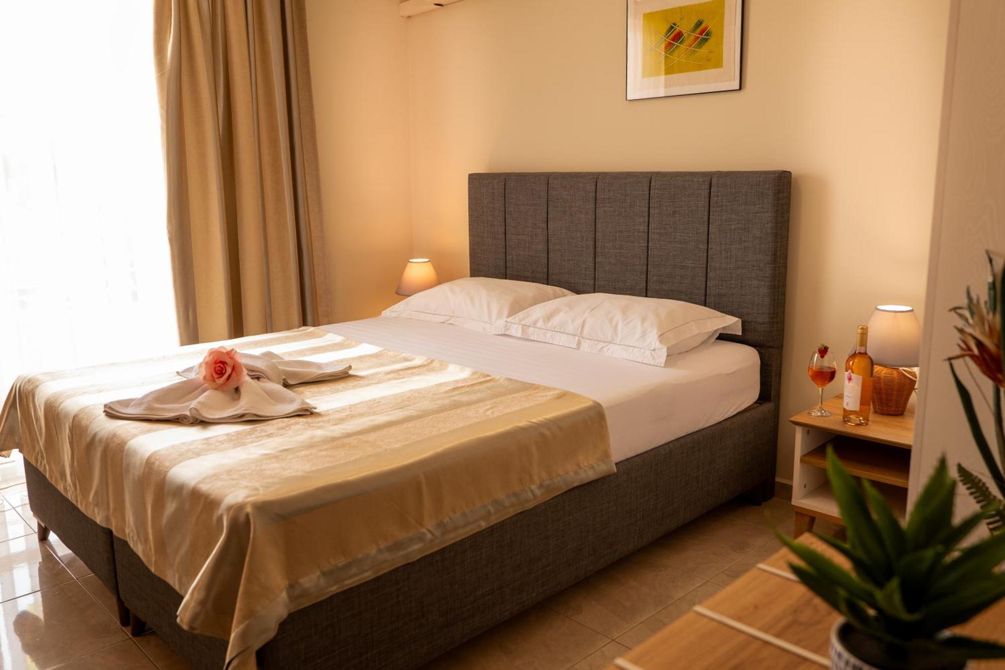 Rodos House Hotel Pomorie Bagian luar foto