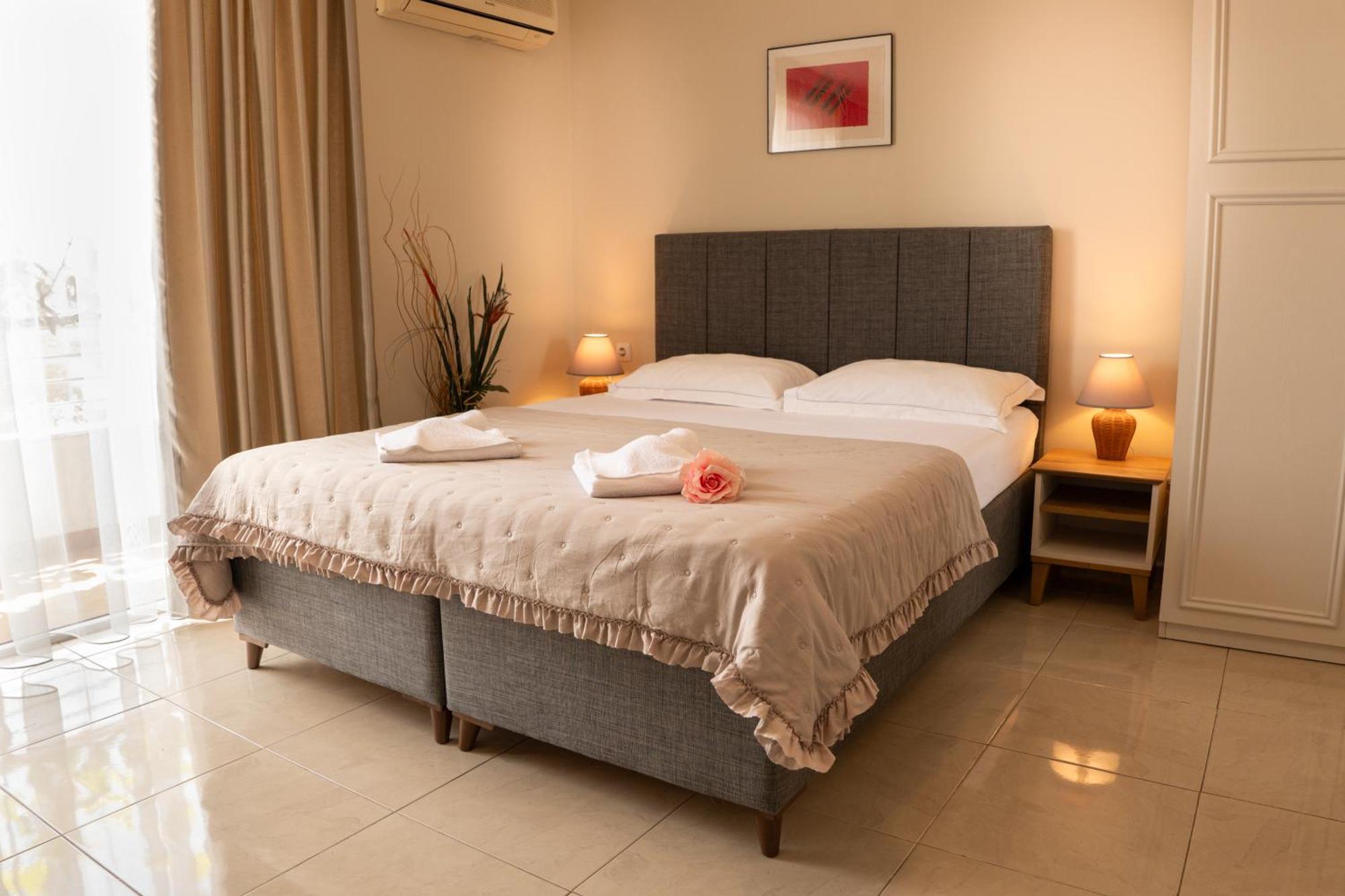 Rodos House Hotel Pomorie Bagian luar foto