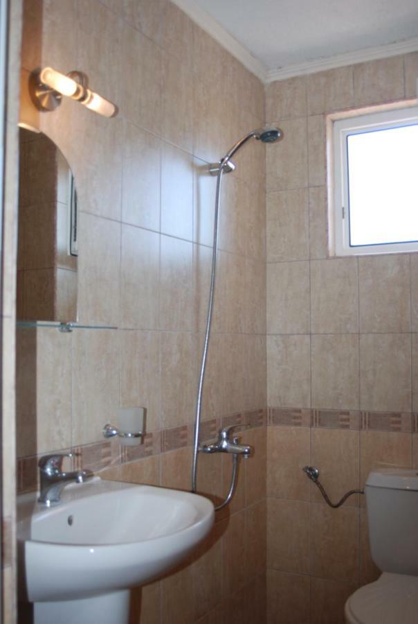 Rodos House Hotel Pomorie Bagian luar foto